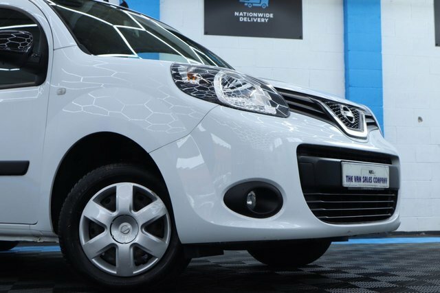 Nissan NV250 Mpv White #2