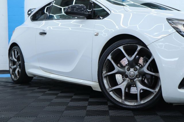 Vauxhall Astra GTC Coupe White #3