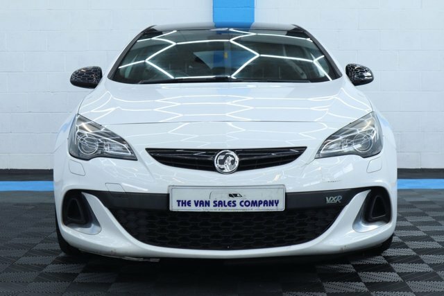Vauxhall Astra GTC Coupe White #5