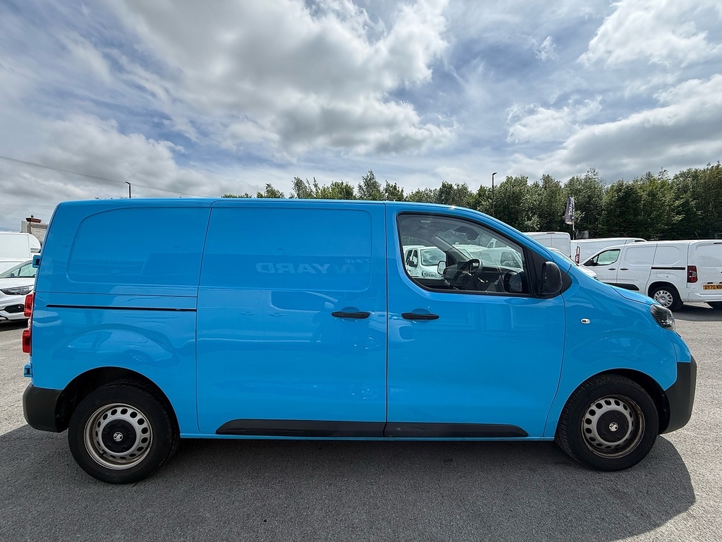 Vauxhall Vivaro 1.5 Turbo D Prime Swb Ex Gas Board Air Con Van 6Dr CE74XWA Blue #2