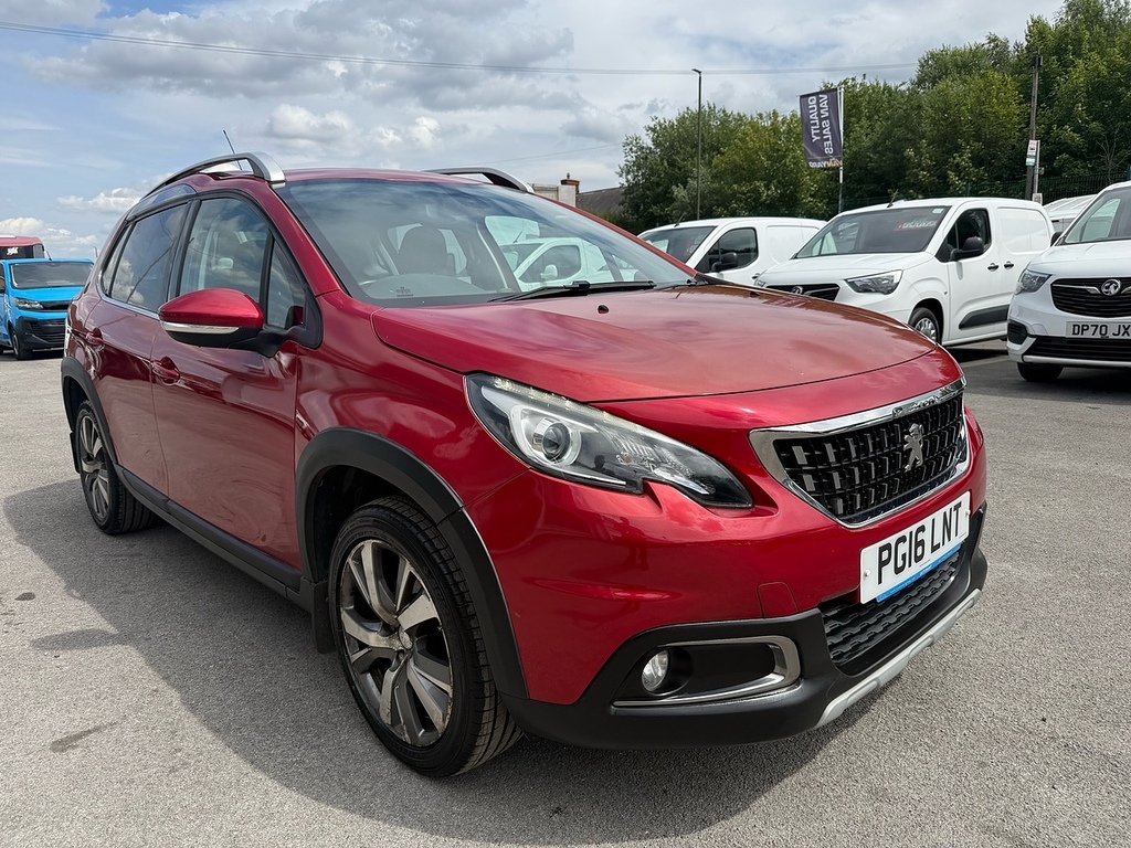 Peugeot 2008 Puretech Allure Red #5