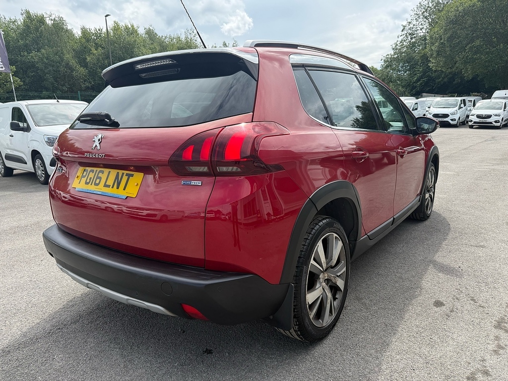 Peugeot 2008 Puretech Allure Red #3