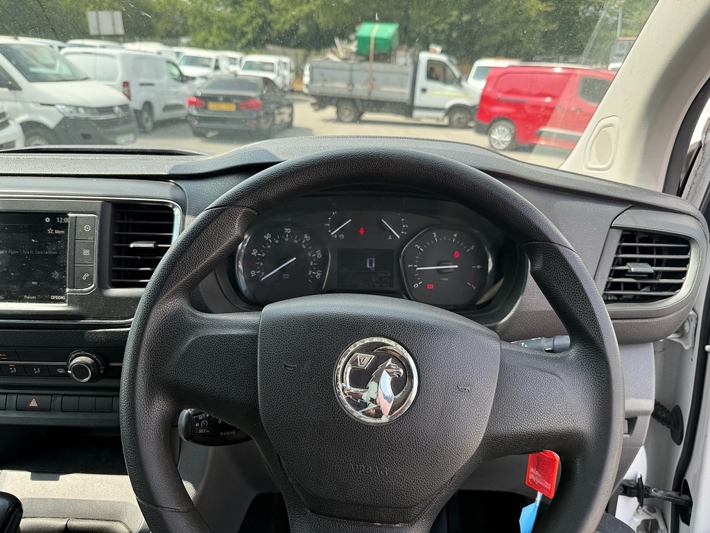 Vauxhall Vivaro Panel Van 1.5 Turbo D 2700 Edition 202070 White #16