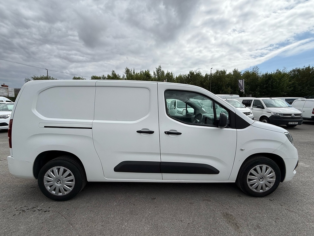 Vauxhall Combo 1.5 Turbo D 2300 Sportive Lwb Twin Side Doors Van White #6