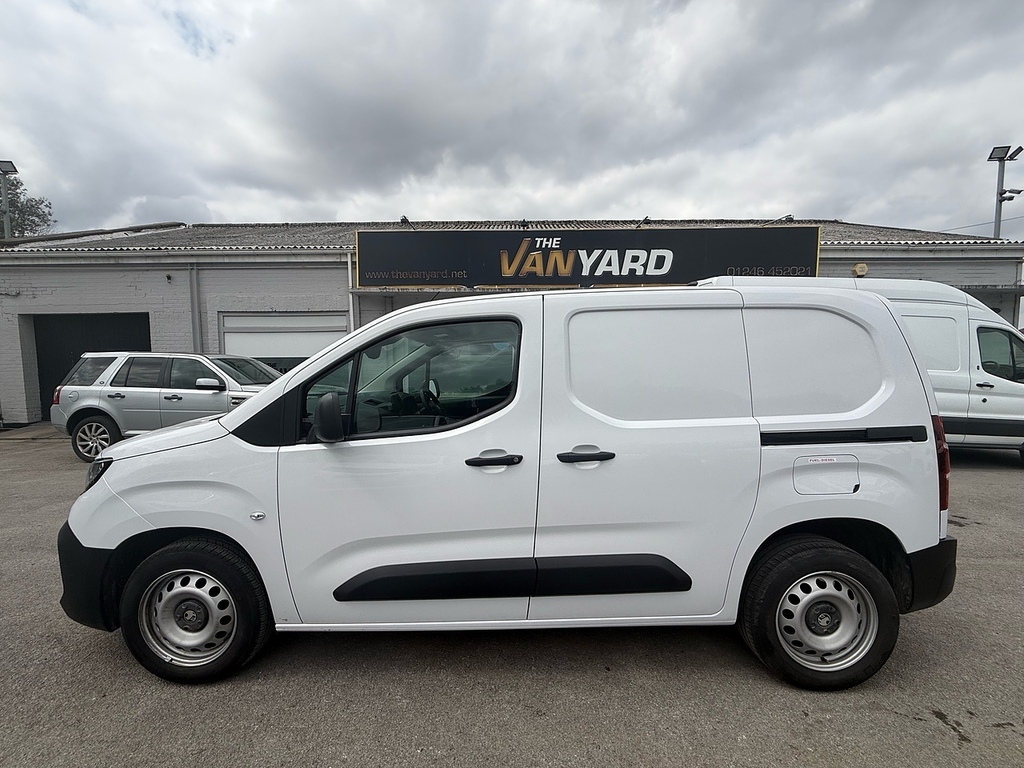 Vauxhall Combo 1.5 Turbo D 2300 Prime 3 Seats New Shape Swb Air C White #6