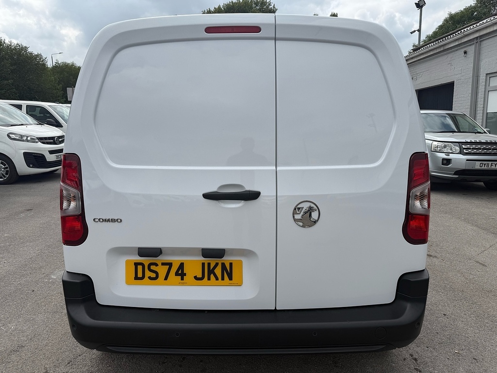 Vauxhall Combo 2300 1.5 Turbo D 100Ps H1 Prime Van White #8