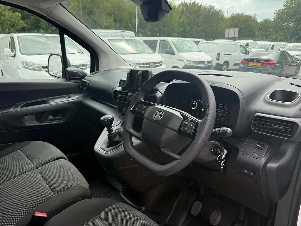 Vauxhall Combo 2300 1.5 Turbo D 100Ps H1 Prime Van White #12