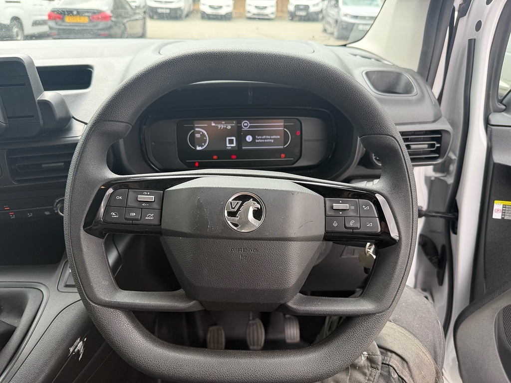 Vauxhall Combo 2300 1.5 Turbo D 100Ps H1 Prime Van White #15