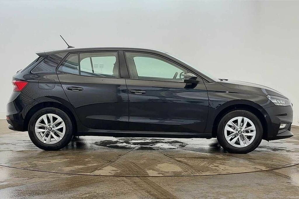 Skoda Fabia 1.0 Tsi Se Edition GK25LMX Black #4