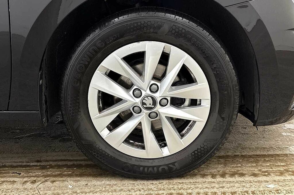 Skoda Fabia 1.0 Tsi Se Edition GK25LMX Black #5