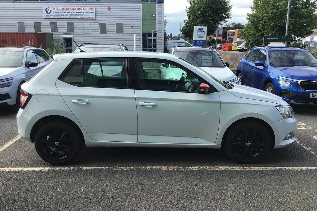 Skoda Fabia 1.0 Tsi Redline KP18CKN White #4