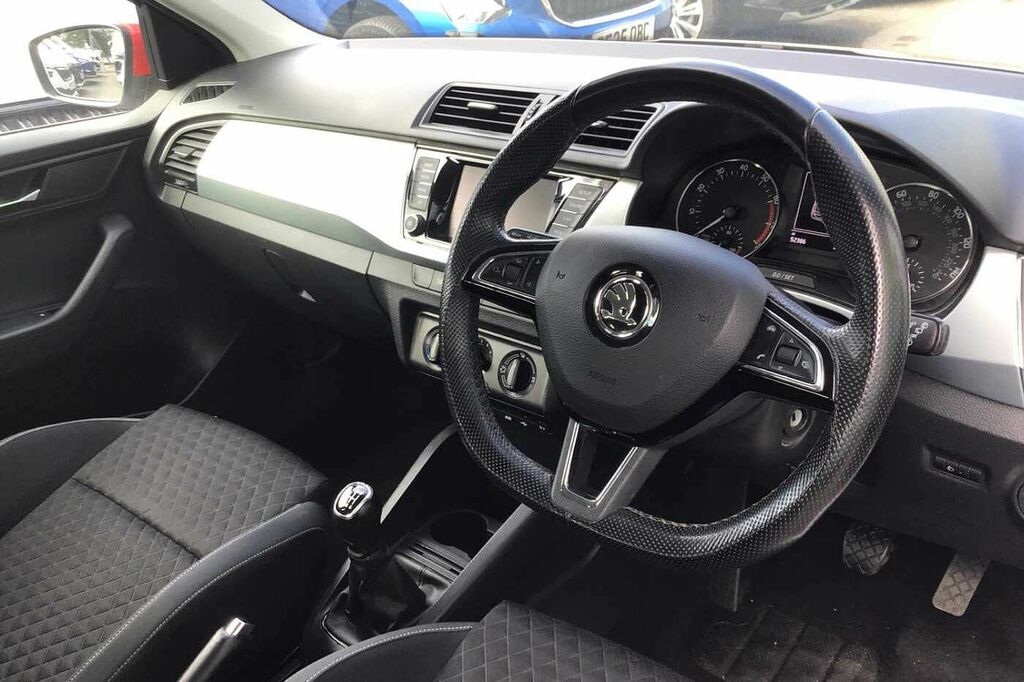 Skoda Fabia 1.0 Tsi Redline KP18CKN White #6
