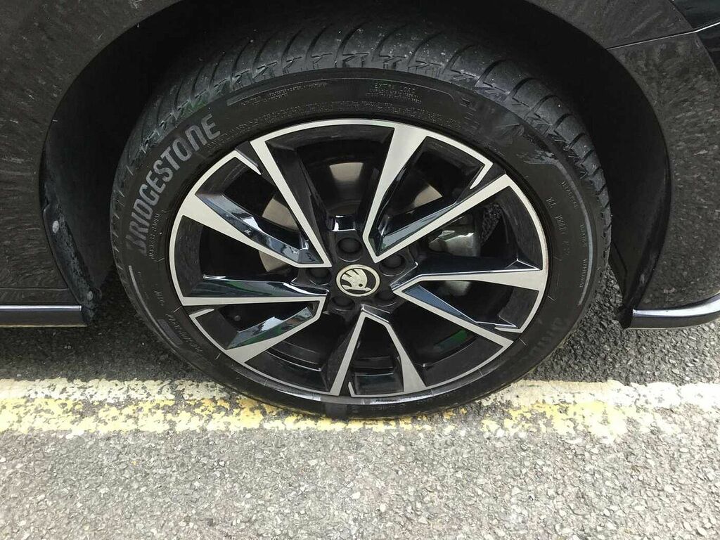 Skoda Fabia 1.0 Tsi 116 Monte Carlo Dsg KE24UKR Black #5