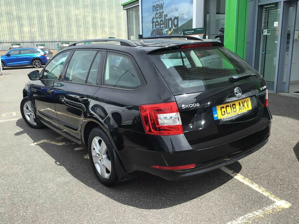 Skoda Octavia 1.5 Tsi Se Dsg Black #3