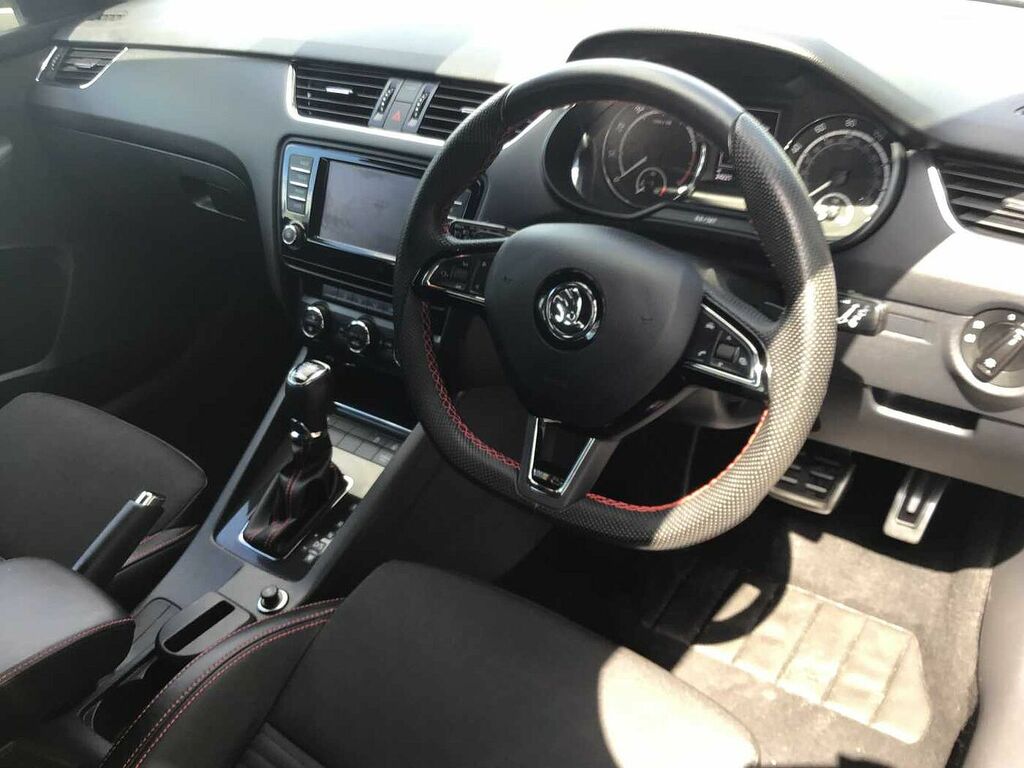 Skoda Octavia 2.0 Tsi Vrs Dsg Black #6