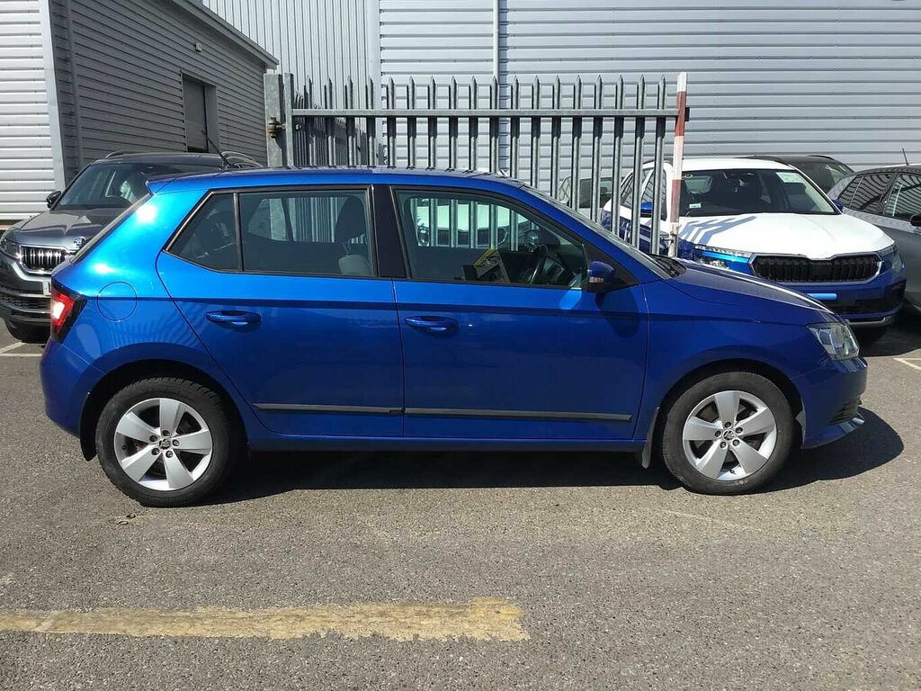 Skoda Fabia 1.0 Tsi 110 Se Dsg Blue #4