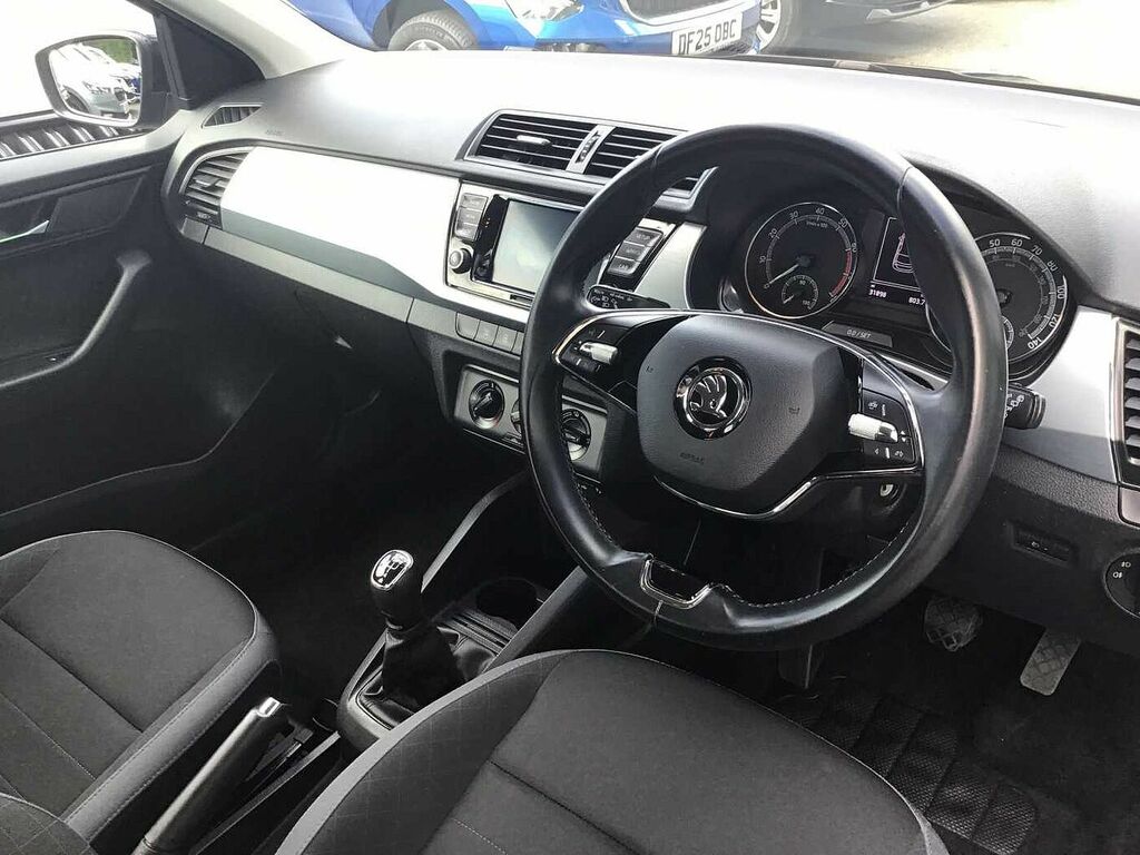 Skoda Fabia 1.0 Tsi Se KN21RVE Black #6