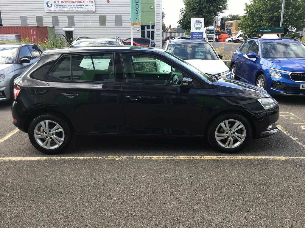 Skoda Fabia 1.0 Tsi Se KN21RVE Black #4