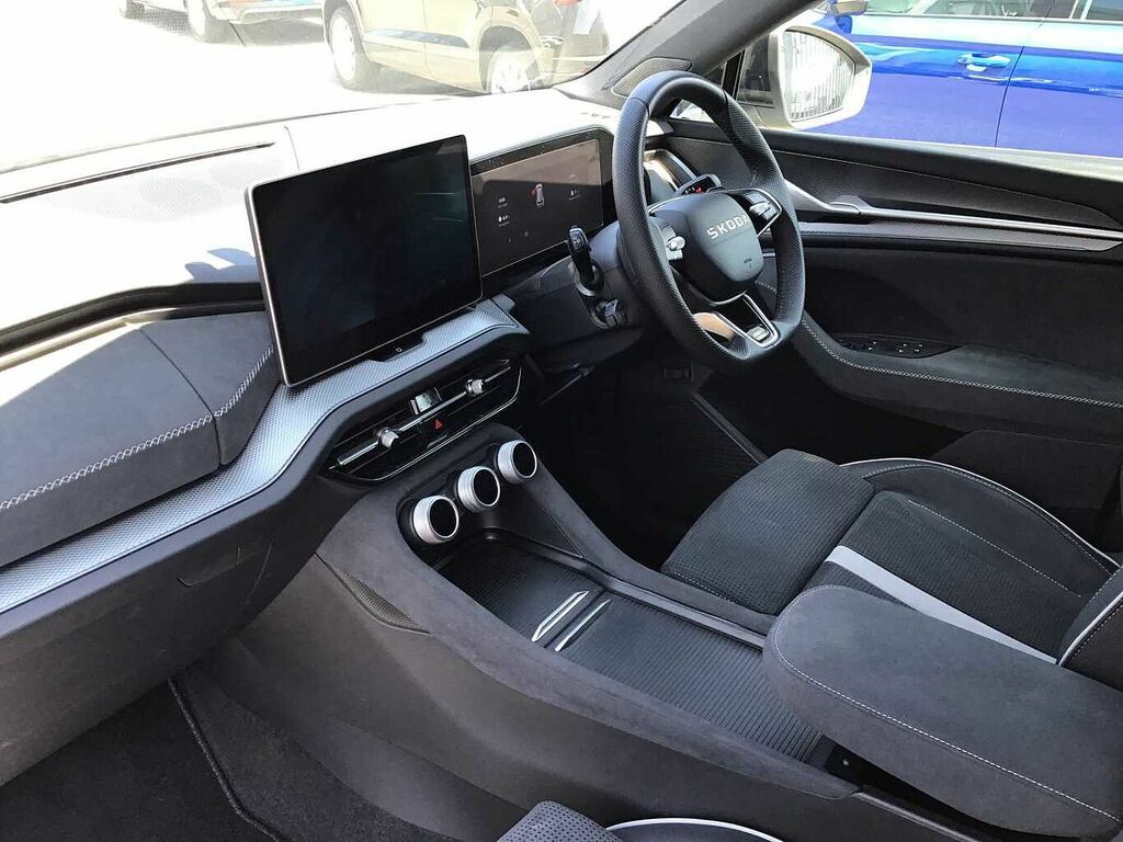 Skoda Kodiaq 1.5 Tsi E-tec Sportline Dsg 7 Seat LR26ZCA Silver #2
