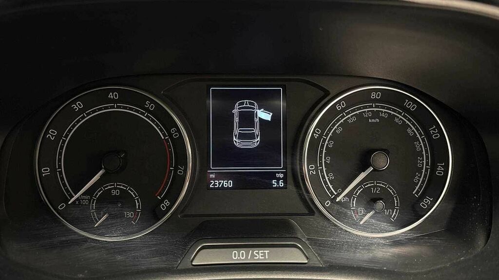 Skoda Fabia Fabia Colour Edition Tsi Blue #9