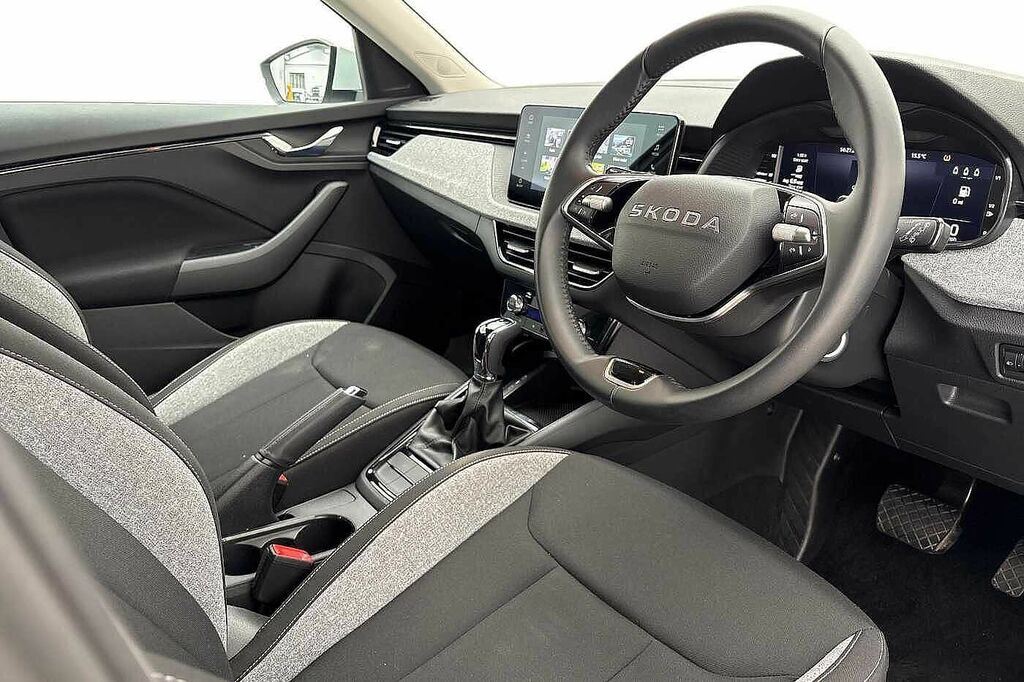 Skoda Kamiq 1.0 Tsi Se Edition Dsg White #6