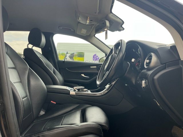 Mercedes-Benz GLC Class 2.1 Glc250d Sport Suv G-tronic 4Matic E Black #2