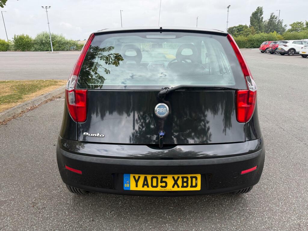 Fiat Punto 1.2 Active Black #6