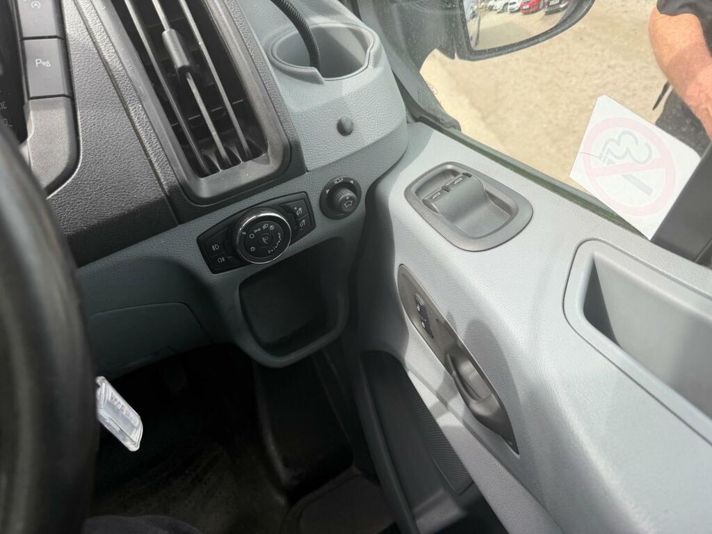 Ford Transit Custom Custom 2.2 Tdci Low Roof Van With No Vat White #9