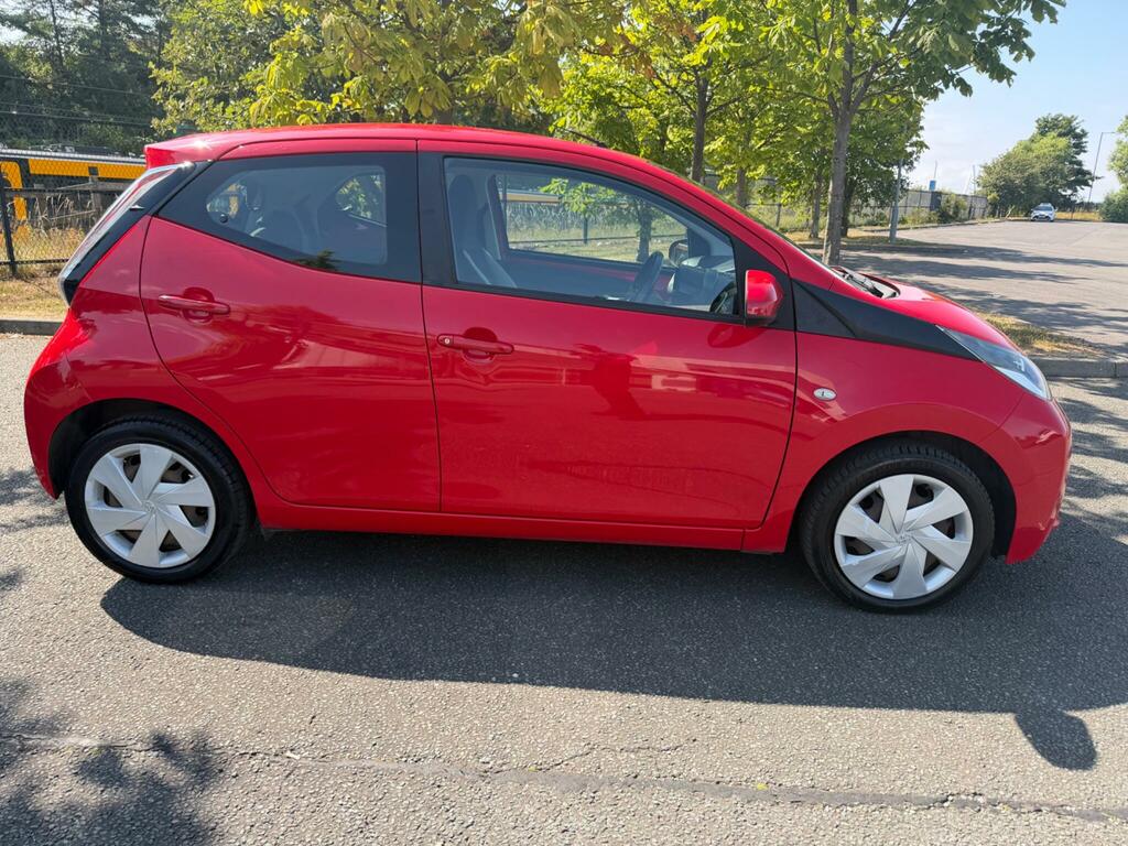 Toyota Aygo Hatchback Red #7