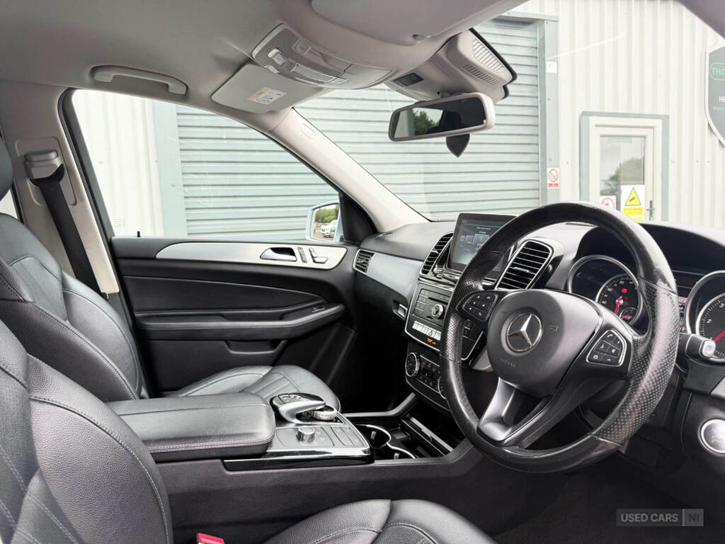 Mercedes-Benz GLE Class 3.0 Gle 350 D 4Matic Amg Line Premium 255 Bhp Black #9