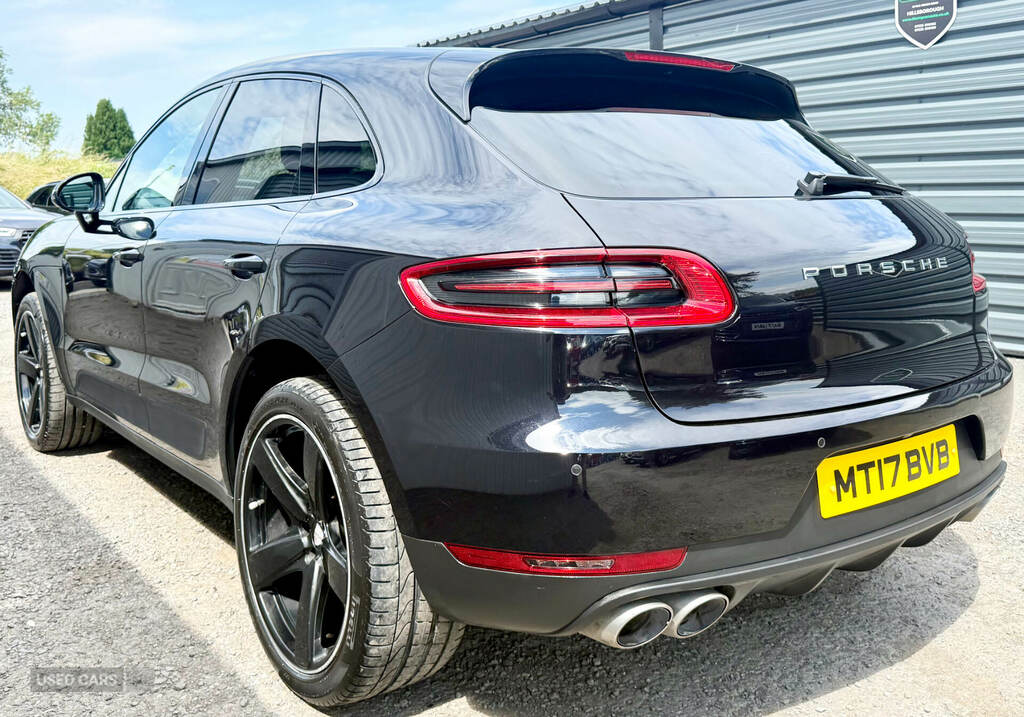 Porsche Macan S Pdk Black #6
