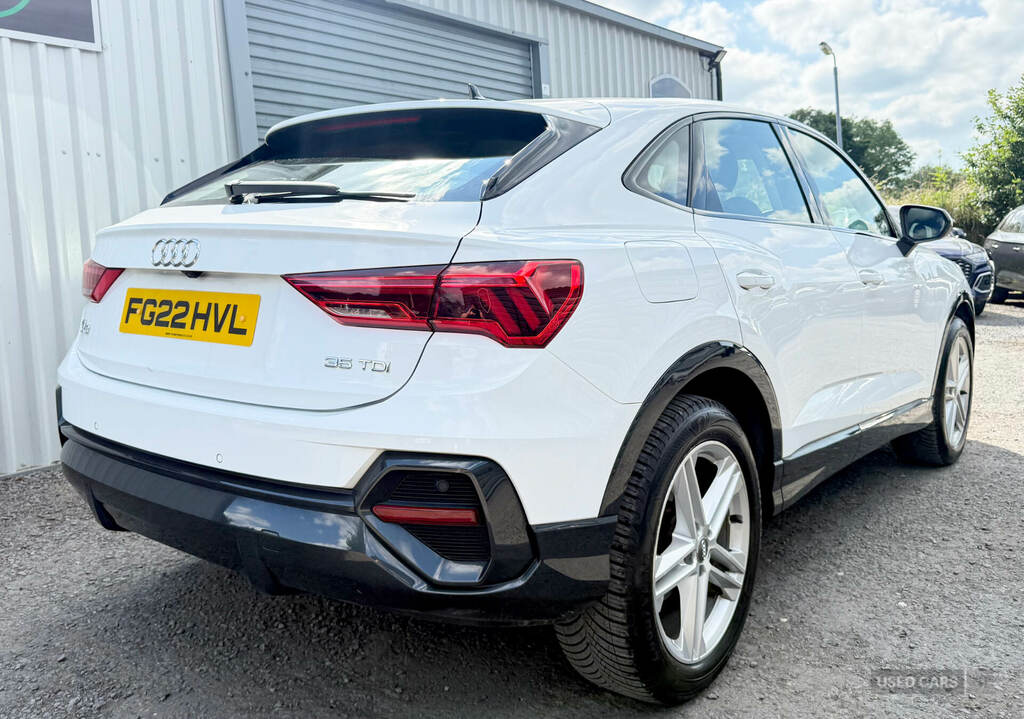 Audi Q3 35 Tdi Sport FG22HVL White #3