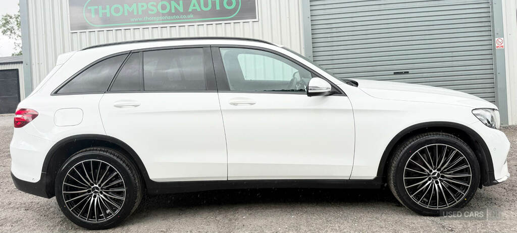 Mercedes-Benz GLC Class Glc 220D 4Matic Amg Line 9G-tronic White #2