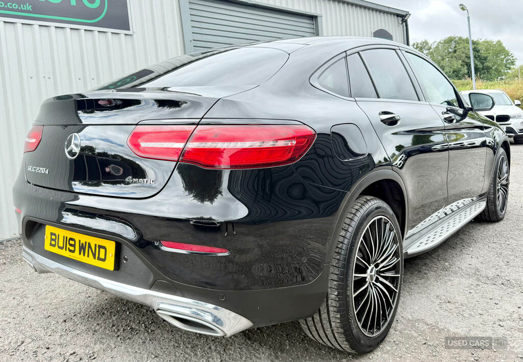 Mercedes-Benz GLC Class Glc 220D 4Matic Sport Premium 9G-tronic Black #3
