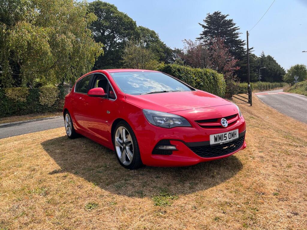 Vauxhall Astra 1.6I Limited Edition Euro 6 Red