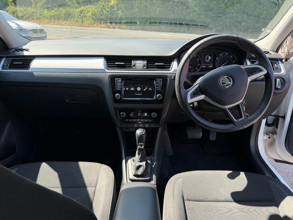 Skoda Rapid Spaceback Koda Rapid Spaceback Se Tech White #16