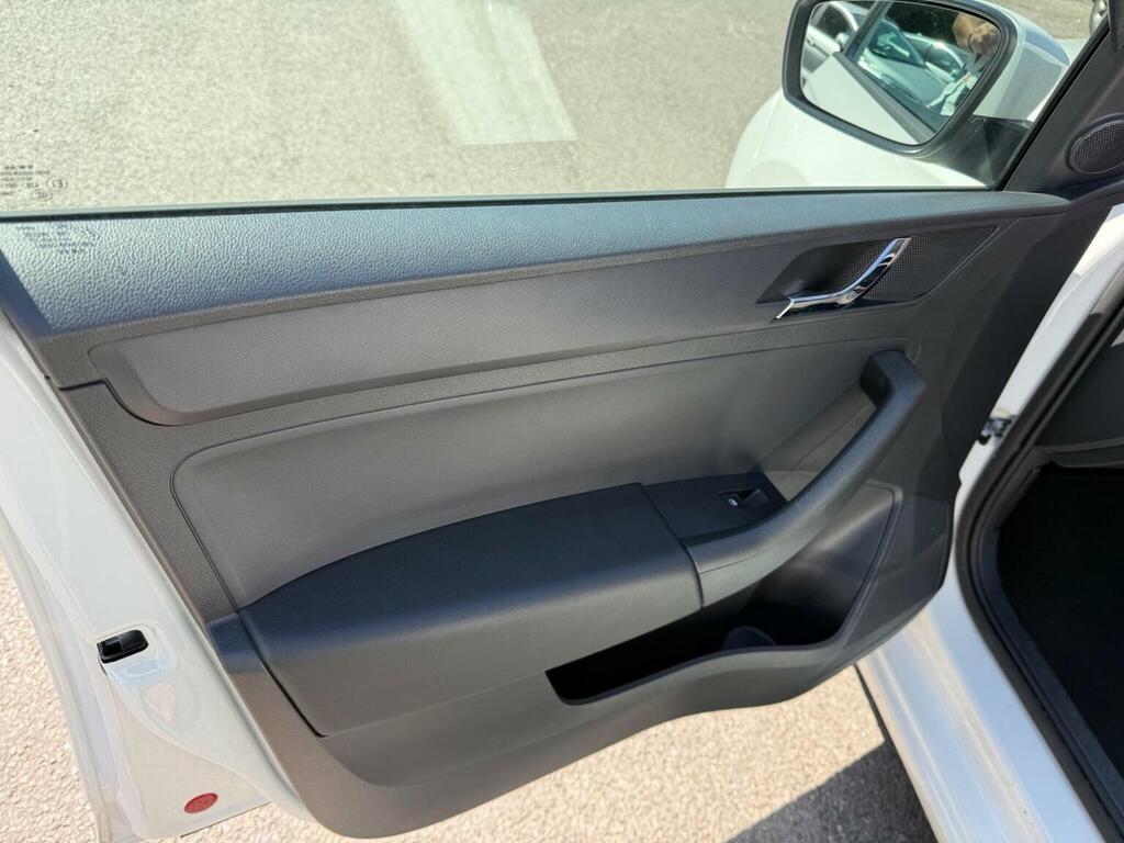Skoda Rapid Spaceback Koda Rapid Spaceback Se Tech White #20