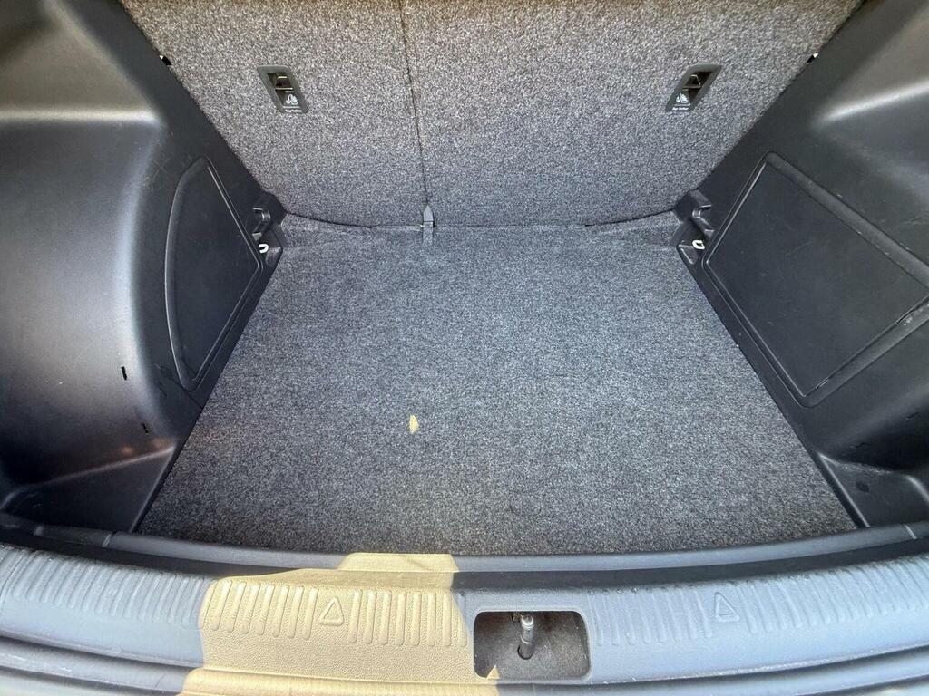 Skoda Rapid Spaceback Koda Rapid Spaceback Se Tech White #26