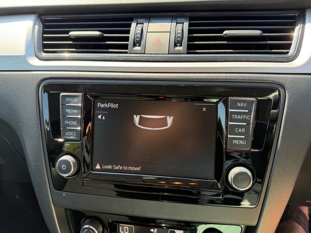 Skoda Rapid Spaceback Koda Rapid Spaceback Se Tech White #10