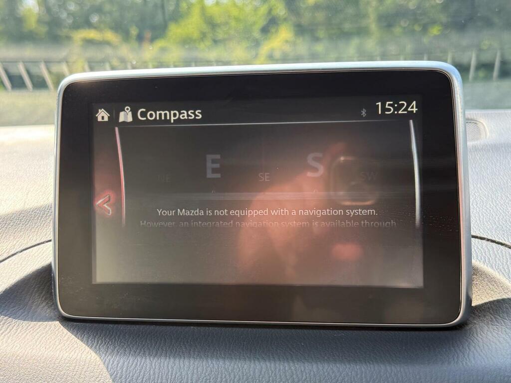 Mazda 3 1.5L Se Nav 99 Bhp White #7