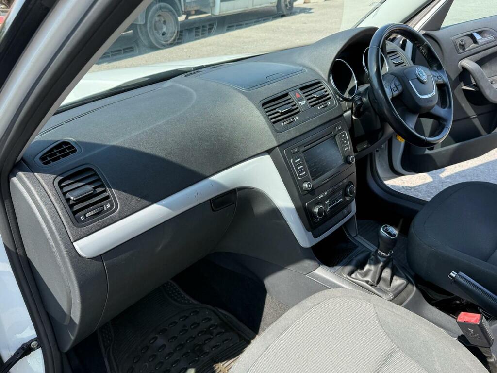 Skoda Yeti Tdi Elegance U425 Silver #13