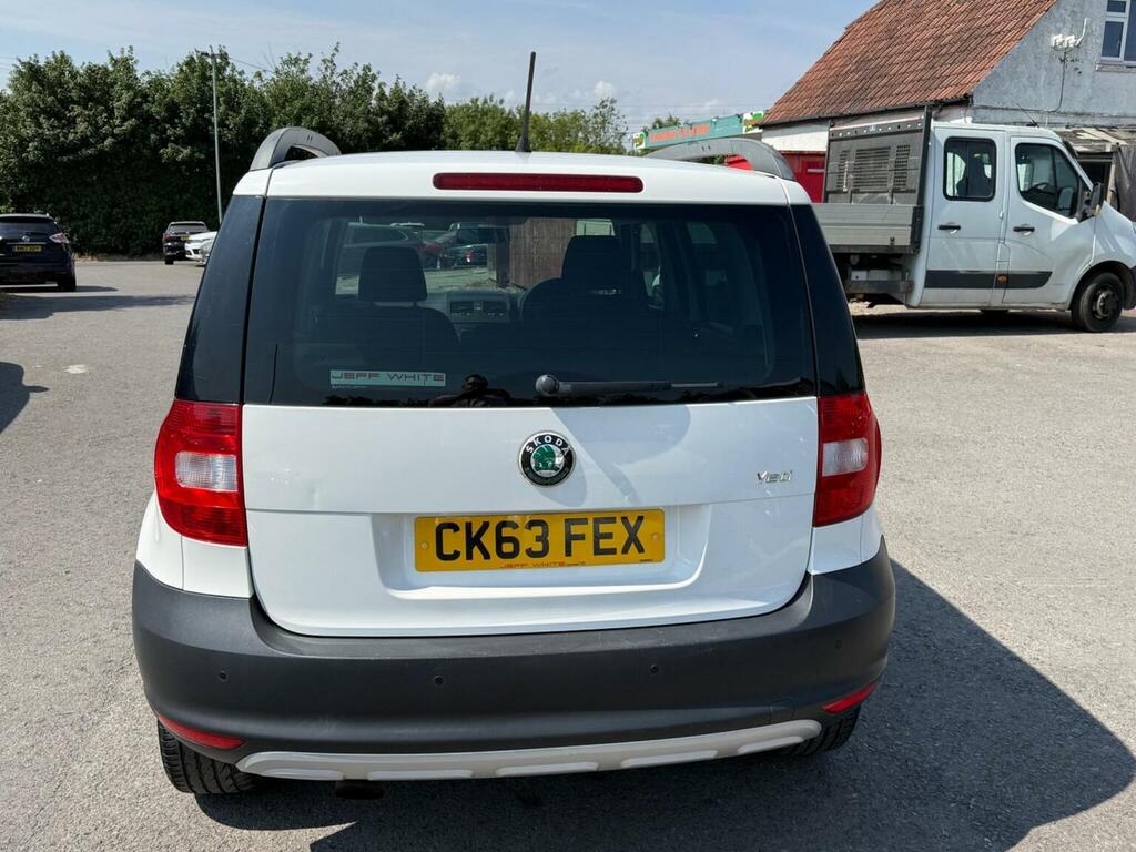 Skoda Yeti 1.2 Tsi Se Euro 5 White #5
