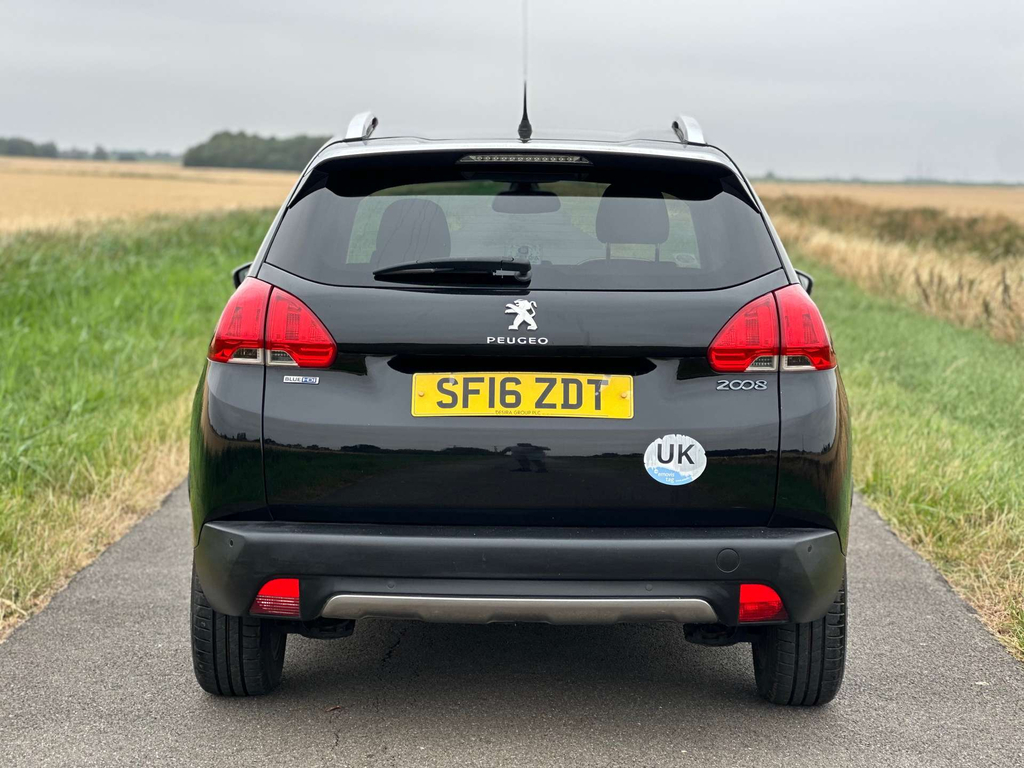 Peugeot 2008 Allure Blue Hdi  #5