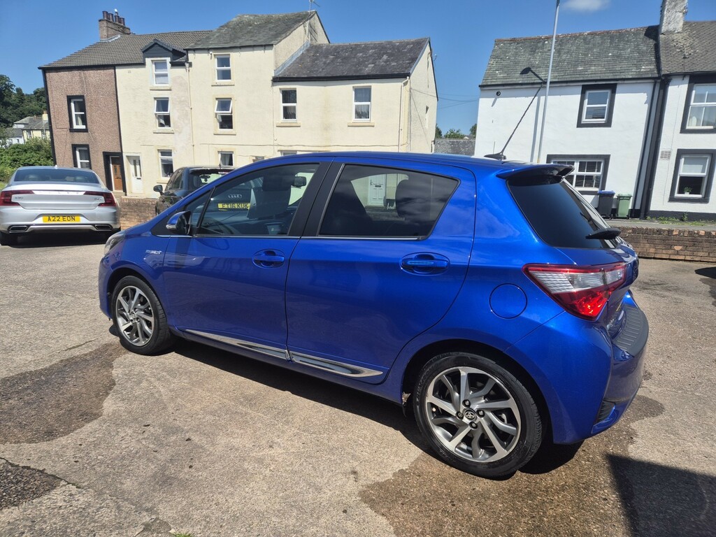 Toyota Yaris 1.5 Vvt-h Excel 2017 SL17WGV Blue #5