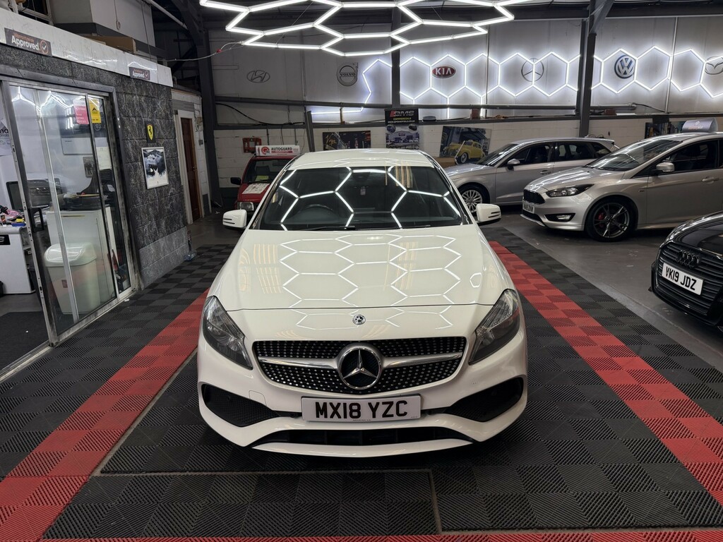 Mercedes-Benz A Class Hatchback 2.1 A220d Amg Line 201818 MX18YZC White #5