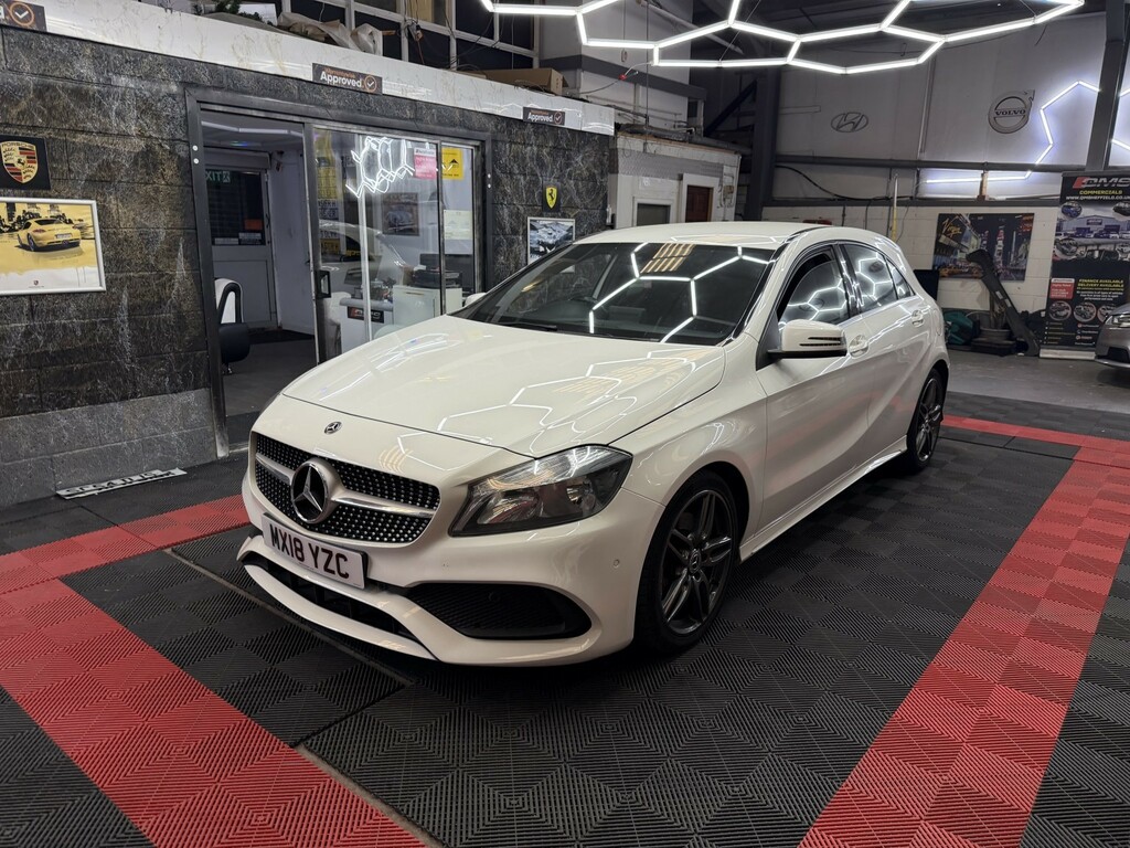 Mercedes-Benz A Class Hatchback 2.1 A220d Amg Line 201818 MX18YZC White #3