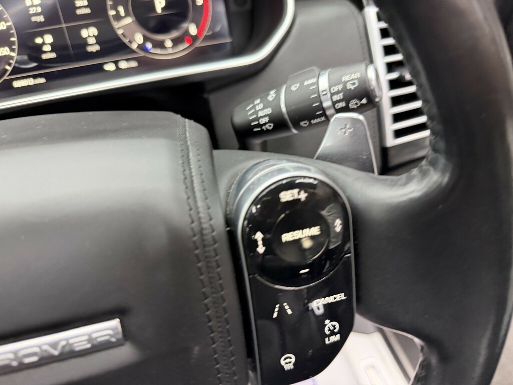 Land Rover Range Rover Black #34