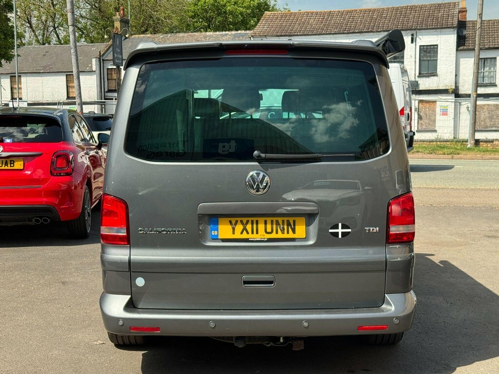 Volkswagen California Mpv Grey #4