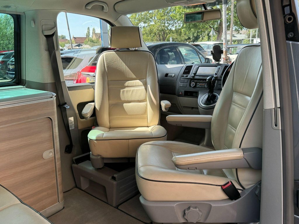 Volkswagen California 2.0 California Se Tdi 140 Bhp White #17
