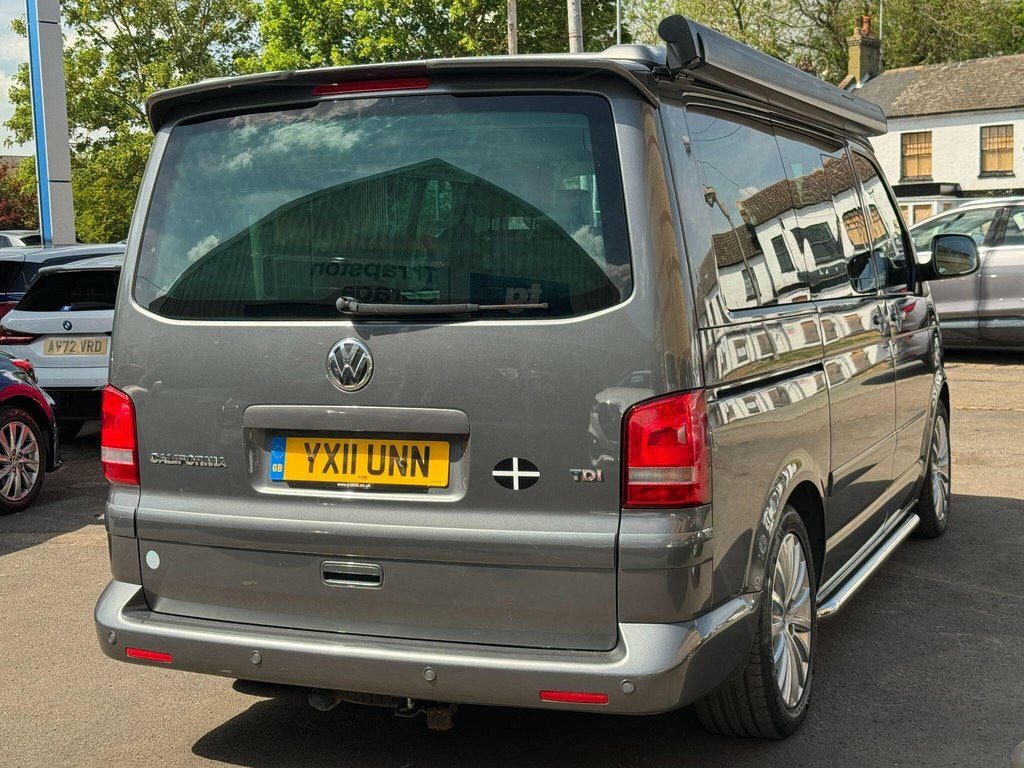 Volkswagen California Mpv Grey #3